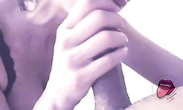 Queen Branquinha de Leite Delivers a Royal Blowjob