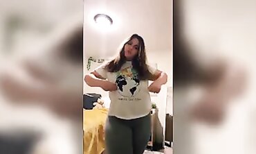 RUDEGIRL: Phat Ass White Girl 04