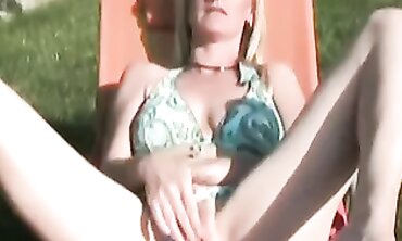 Dirty Tina: Kinky German Threesome POV