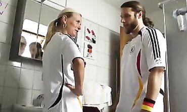 Dirty Tina: KRASS Stopf mein Maul