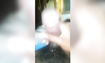 Skinny Amateur Jack Gets a Sexy Handjob and Cumshot