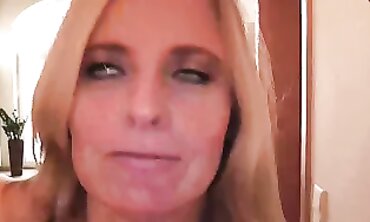 Dirty Tina: Untreue MILF Schwanger im POV