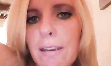 Dirty Tina: Untreue MILF Schwanger im POV