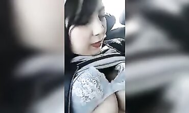 Mature Algerian Woman Gets Fingering