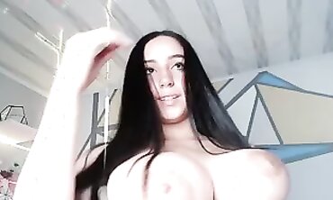 Web Webcam Angels 96: Latina Brunette With Big Boobs