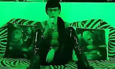 Dom: 19-Year-Old Gothic Domina Smoking Behind The Scenes