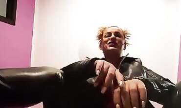 Princess Fetish: Blonde MILF Goddess in Latex and High Heels