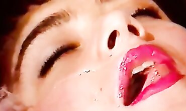 Klistier-Faust: Big Tits Milf Blowjob and Fisting