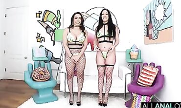 Lilly Hall and Jennifer White Get Anal Threesome Action