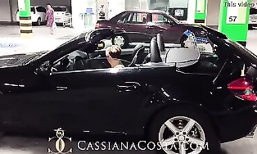 A esposa loira recebe um castigo intenso do marido