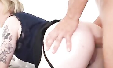 Cuckold Posh Mom Gets Humped by Her Son's Girlfriend