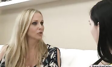 Julia Ann's Shaved MILF Dyke Devours Applicant