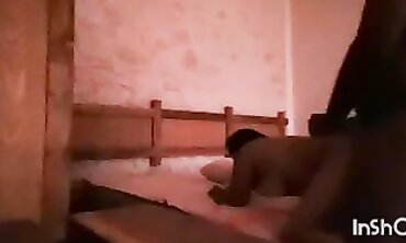 Sri Lankan Cougar Aunty Gets Her Rear Smashed in Hardcore Doggy Style