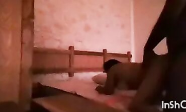 Sri Lankan Cougar Aunty Gets Her Rear Smashed in Hardcore Doggy Style