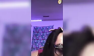 Ebony Latina BBW Squirts & Cums in Hot TikTok Hardcore Sex