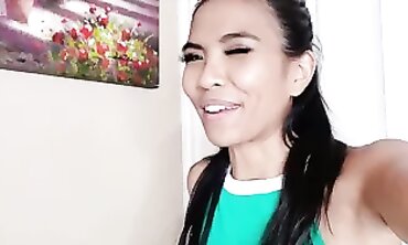 Jada Kai Gives Daily Blowjobs During Quarantine