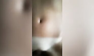 Juicy Italian Chick Gets Boned