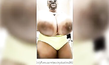 Ebony Babe With Huge Boobs Wearing A Face Mask