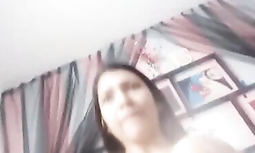 Latina MILF With Fantastic Saggy Boobs