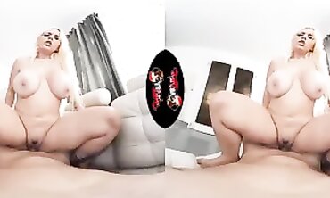Blondie Fesser: Massive Latina Tits & Ass in VR