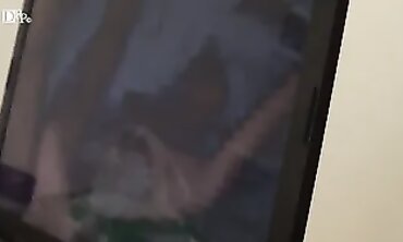 萌乃ゆうと部屋でAVを見ながらまったりエッチ