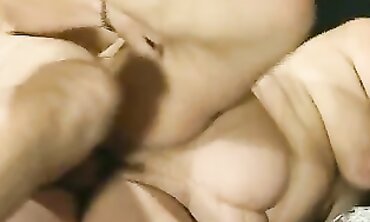 Fette Oma im rauen Ficktest mit Big Tits
