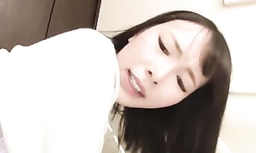Japanese Amateur Mommy and Daughter-in-Law Blowjob & Creampie