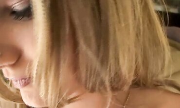 Alexia Knight Enjoys Jizm On Her Face