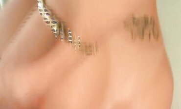 Alexia Knight Enjoys Jizm On Her Face
