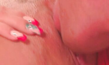 Nikki Lynn And Leeanna Heart Are On Babewatch
