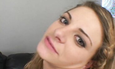 Nikki Nievez Needs Prick In Her Bootie Bad, And She's Getting It Stiff!