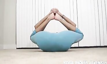 POV Femdom Yoga JOI: Spandex Goddess Commands Your Handjob