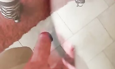 Dirty Tina: Crazy Spritz Anal Threesome