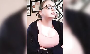 TikTok: Hefty Immense Funbags #123