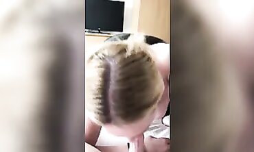 Grubby British MILF Gives Deep Throat Blowjob