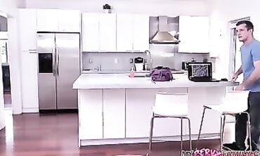 POV Creampie Blowjob With MILF Jordan Maxx