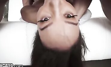 Alexis Tae Deepthroats Ramon Nomar's Thick Dick