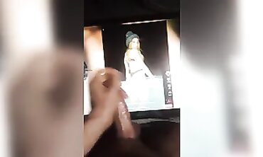 Little Mid-body Gets Yam-sized Cumshot in TikTok Video