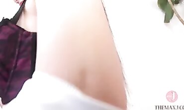 伊藤かえで 極デカ尻 着衣・生尻・またがり・包み込み
