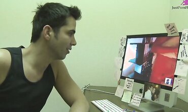 18 Year Old Jessica Valentino Meets Franco Del Torro Online And Gets Fucked