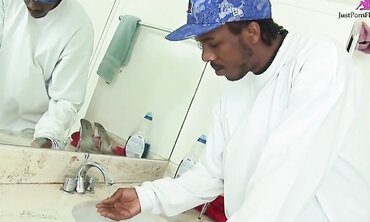 Black Girl Gets Fucked in Bathroom