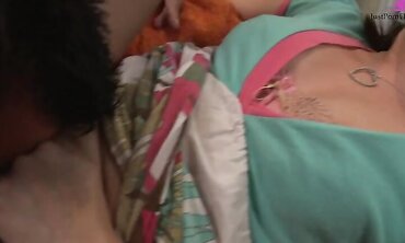 Sindee Jennings Squirts From A Rough Pounding