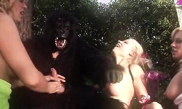 Cindy Behr, Michelle Thorne And Starr Have A Fairy Filled Threesome