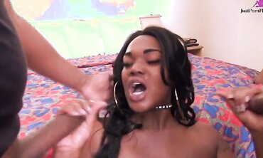 Sexy Ebony Babe Sucks Hard Cock