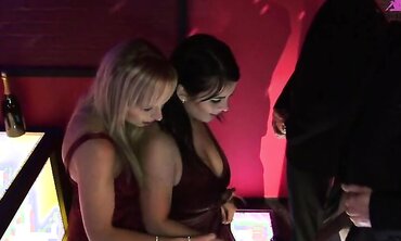 Diana Gold And Kristi Love In Fairway Fuck And Suck Session