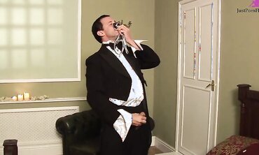 Southern Butler Fucks His Black Mistress