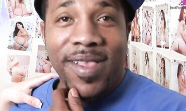 Amy Starz Gets Her Pussy Tapped By A Black Guy Again