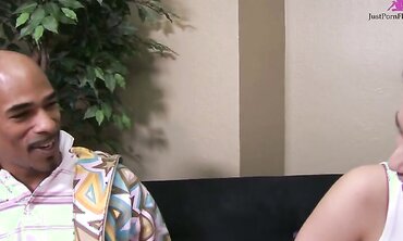 Sexy Brunette Scarlett Envy Gets Her Ripe Pussy Stuffed by a Hard BBC