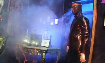 Shyla Stylez And Alexis Texas Fuck His Dick Through His Leather Chaps