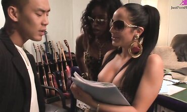 Bubble Butt Bitches Jasmine Webb And Romana Ryder Fuck A Cock And Swallow